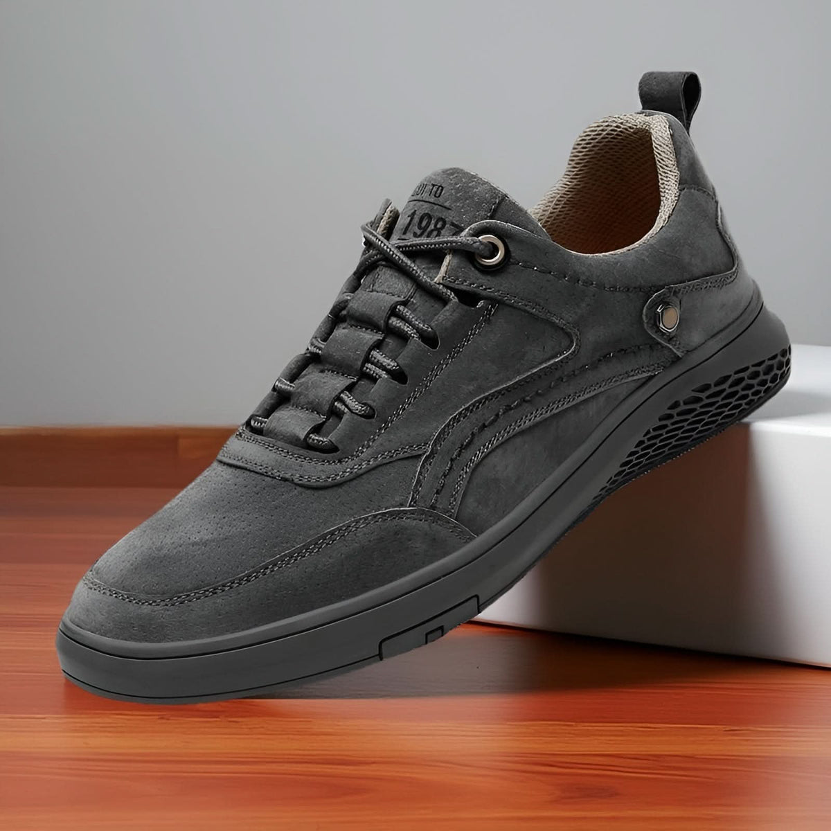 Colton Grand | Sneakersy Zamszowe Premium